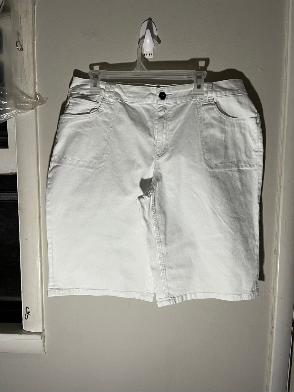 Faded Glory White Women's Flat Front Shorts